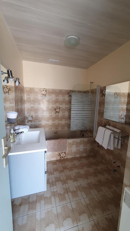 Appartement La Tour Du Sel Aigues-Mortes Eksteriør bilde